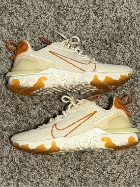 Nike NSW React Vision